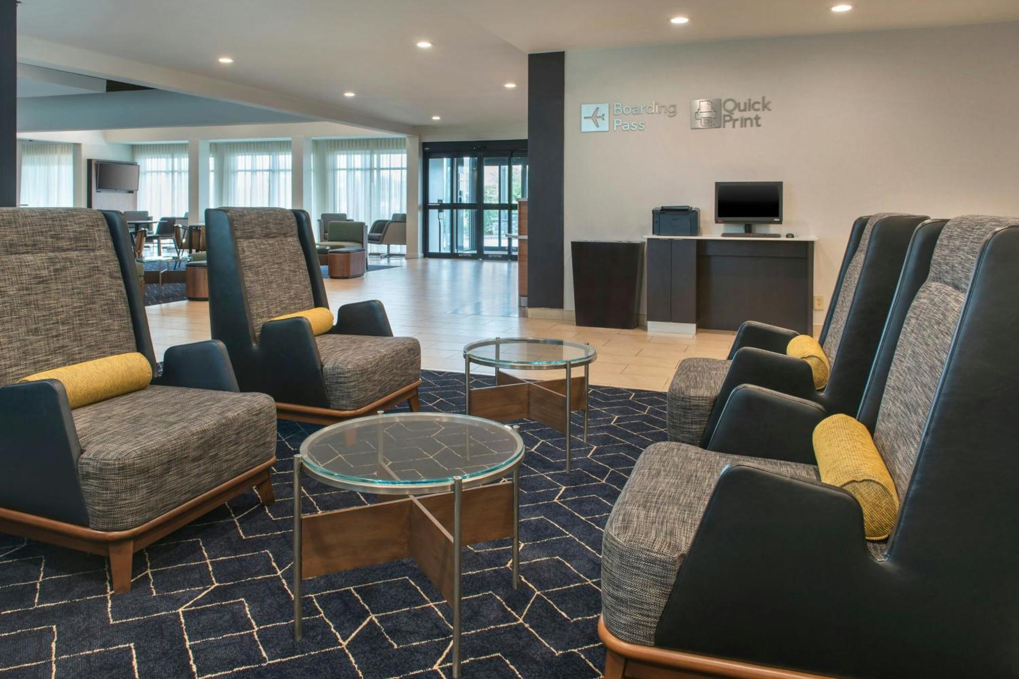 Courtyard By Marriott Silver Spring North/White Oak Dış mekan fotoğraf