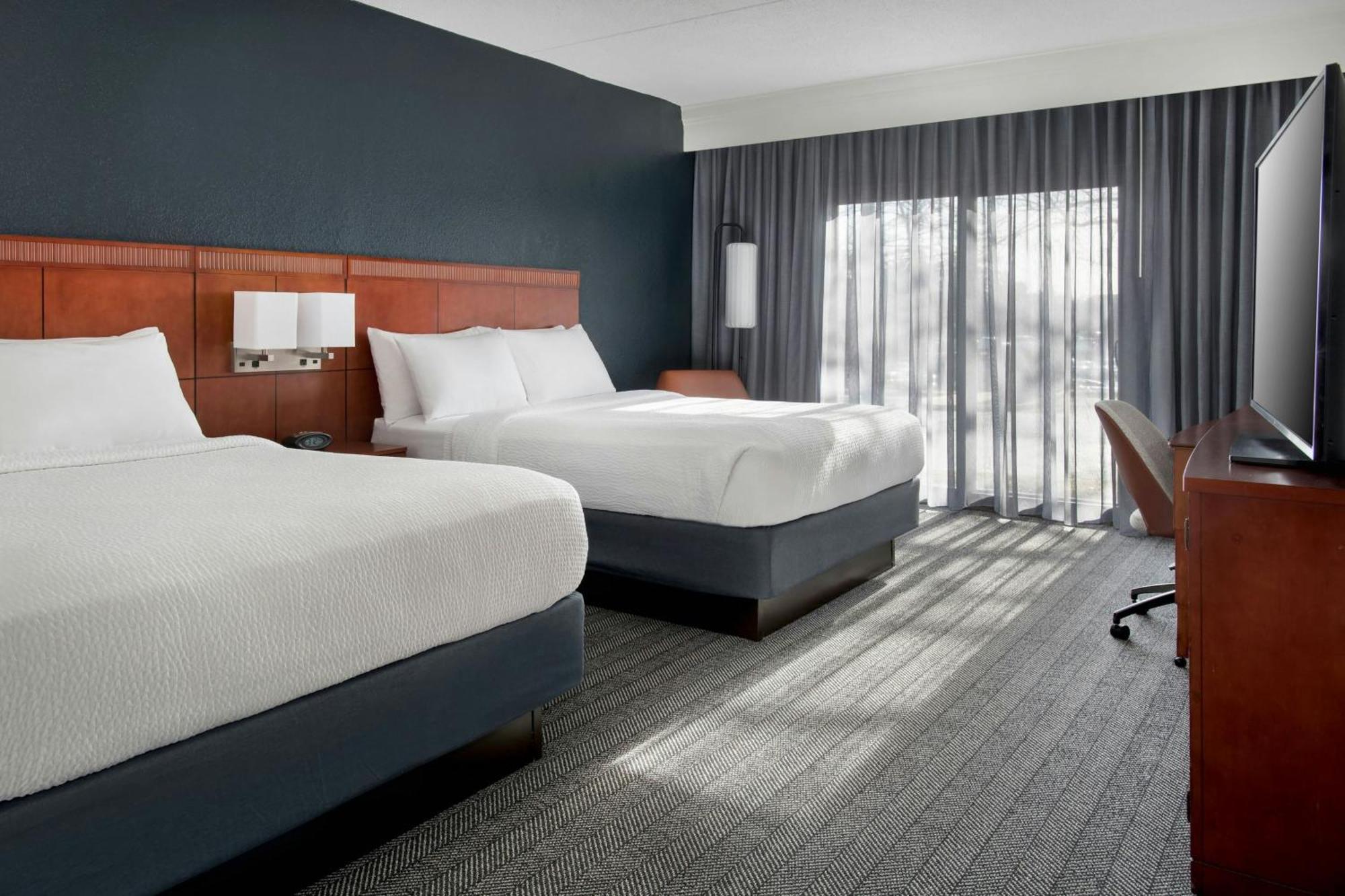 Courtyard By Marriott Silver Spring North/White Oak Dış mekan fotoğraf
